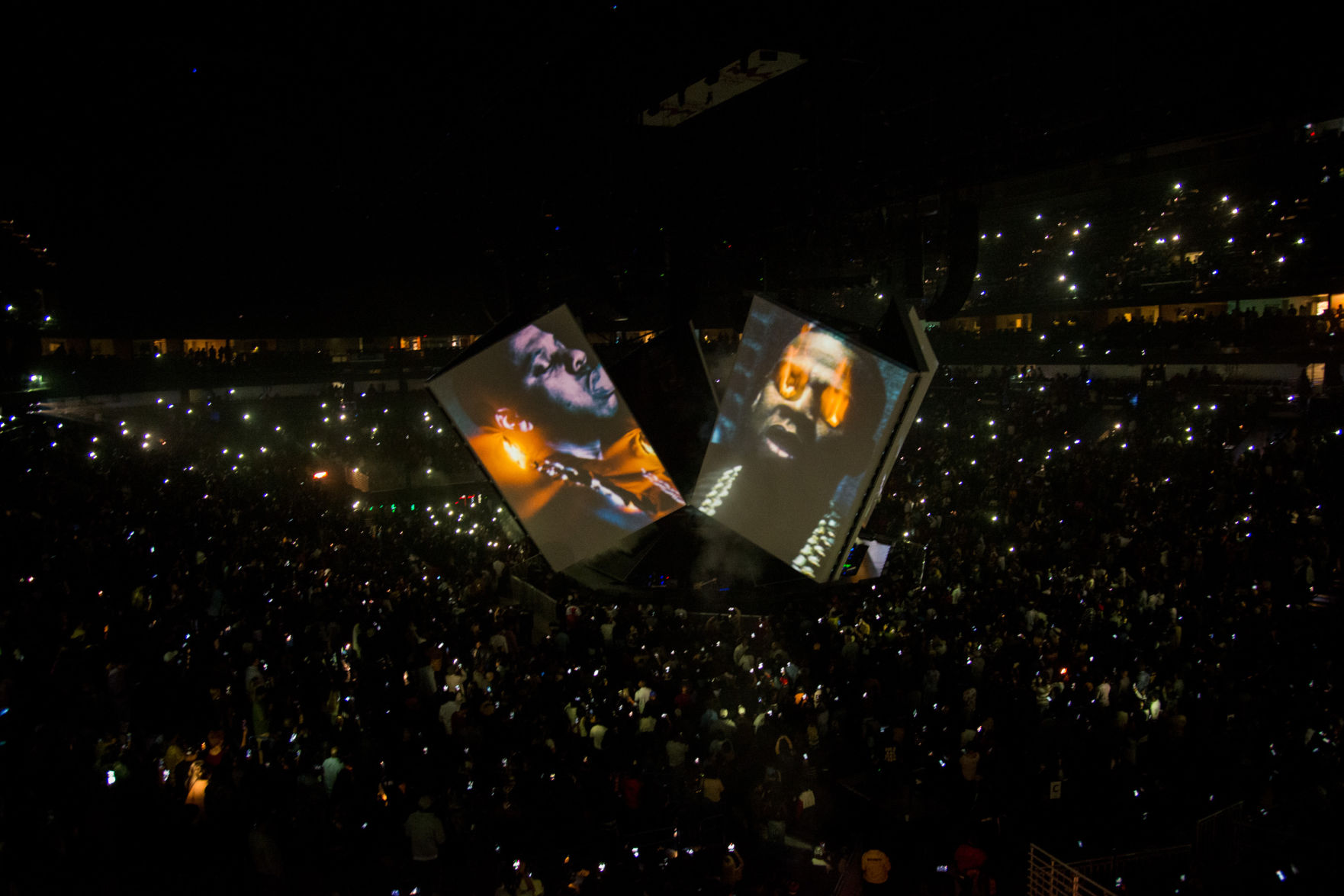 NO.Jayz444.111017.004.JPG